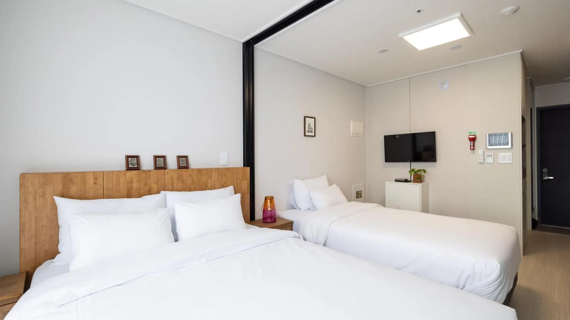 Grand Bleu Hotel & Residence Incheon