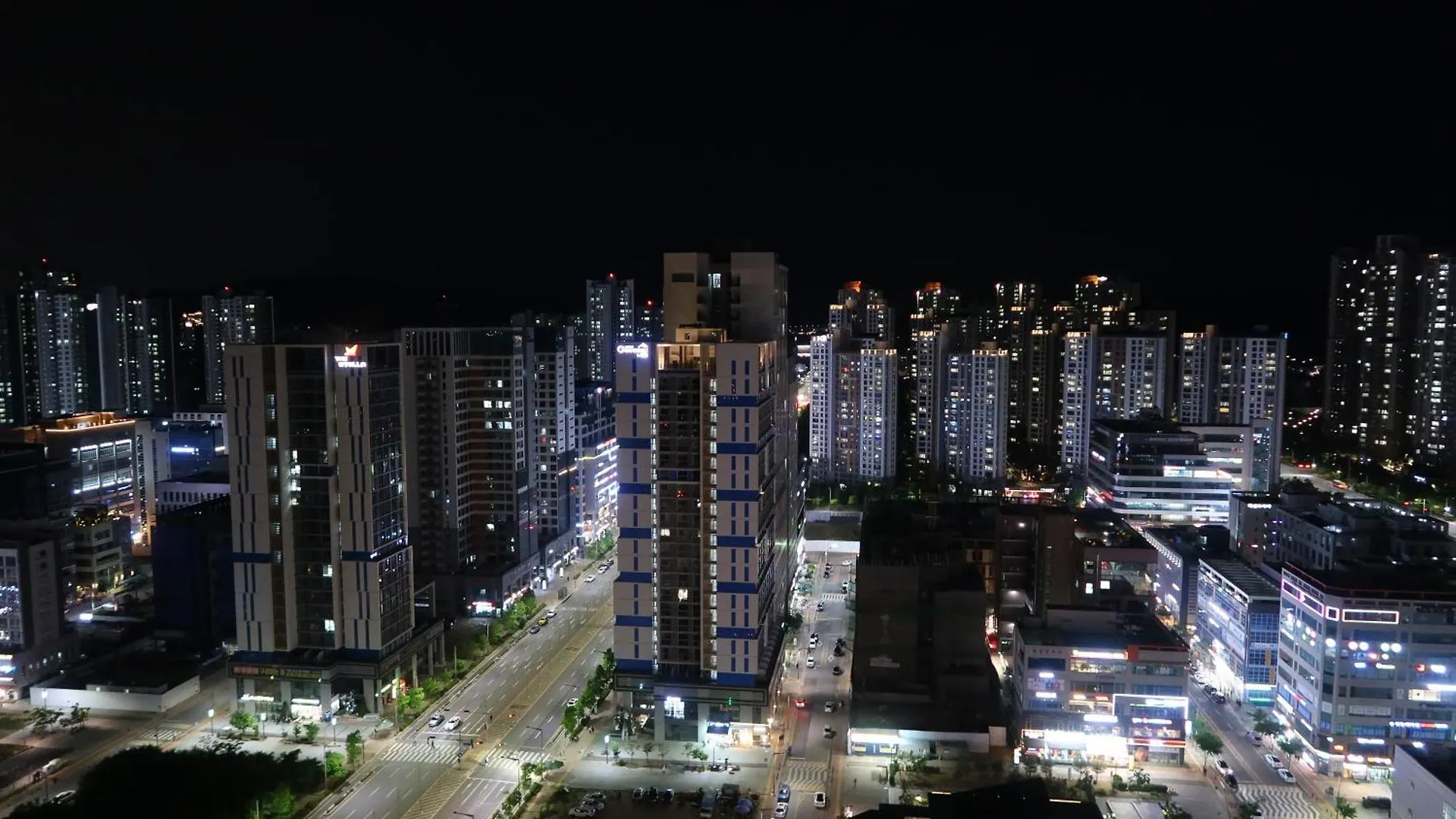 Grand Bleu Hotel & Residence Incheon