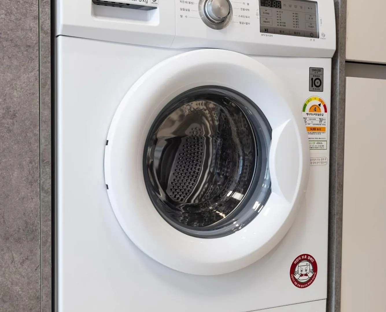 Grand Bleu Hotel & Residence Incheon