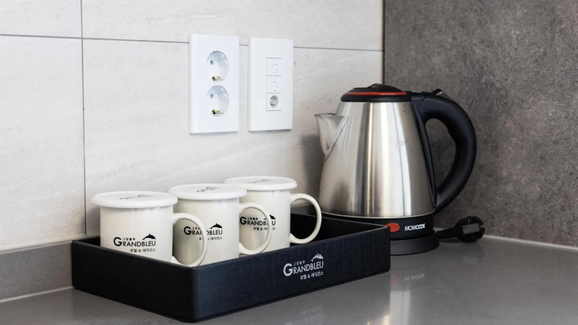 Grand Bleu Hotel & Residence Incheon